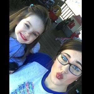 Meet your Posher, Hillary